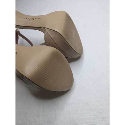 Anne Klein Womens Sz 10 Ankle strap Beige Leather Heels Sultry Strappy