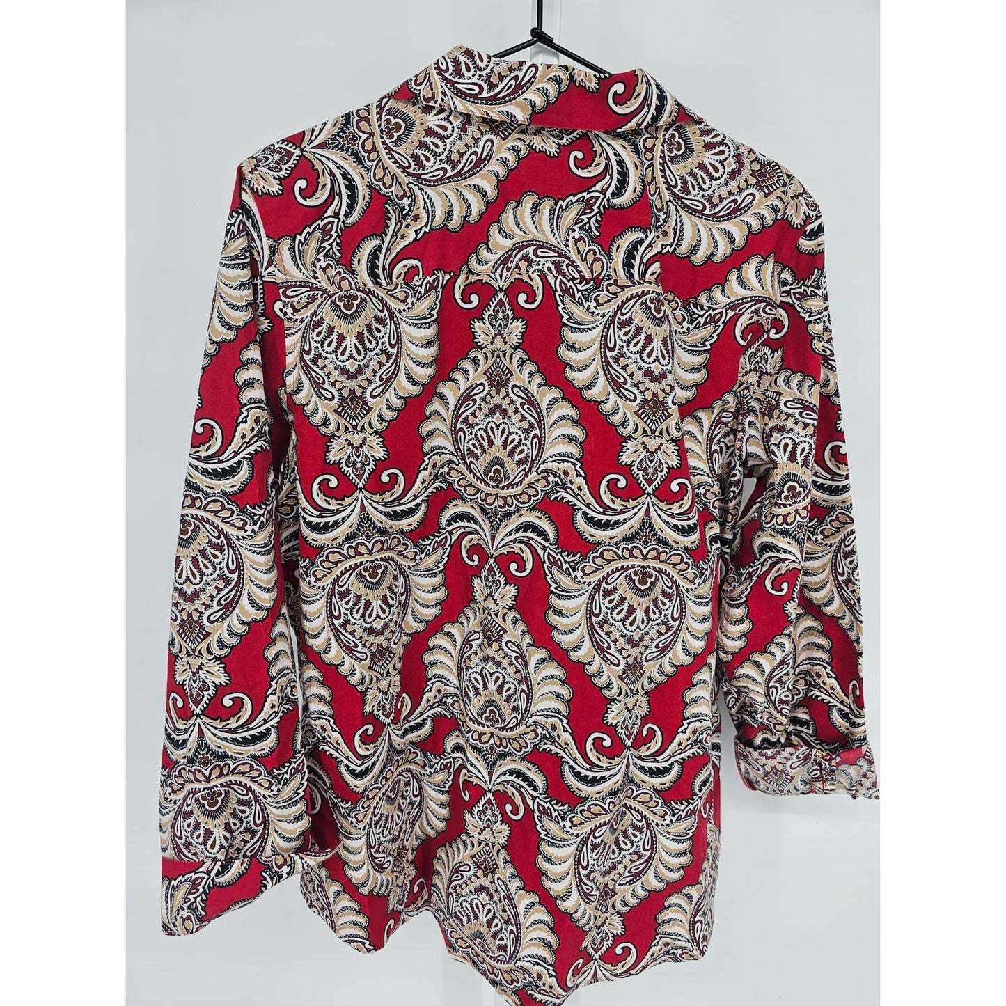 Chicos Womens Sz 2 (XXL) Long Sleeve Button Up Shirt Red Paisley Print No Iron