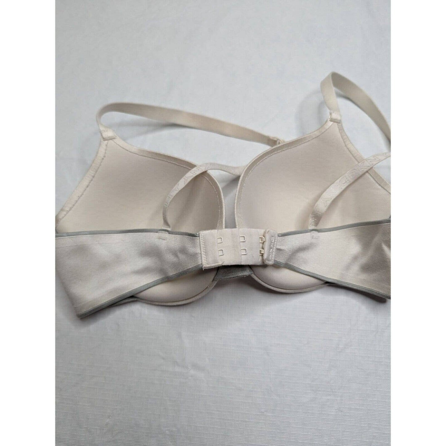 DKNY Womens Sz 34C Classic T Shirt Bra Solid White