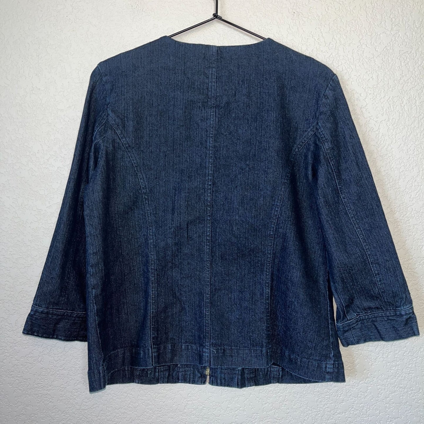 JM Collection Womens Sz 8P Zip Up Denim Blue Jean Jacket Sequin Front