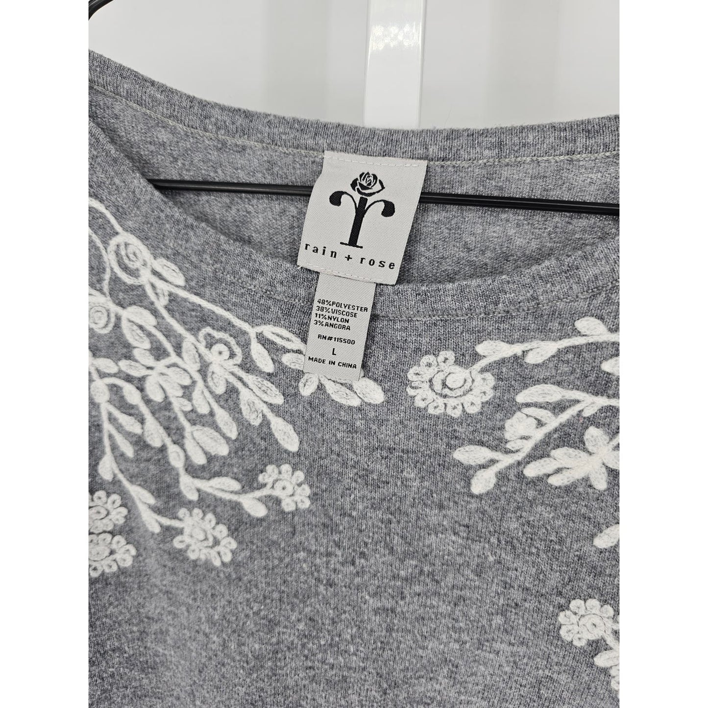 Rain + Rose Womens Sz L Lightweight Crewneck Sweater Gray White Embroidered