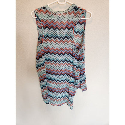 No Boundaries Juniors Sz XL Rainbow Chevron Print Sleeveless Blouse