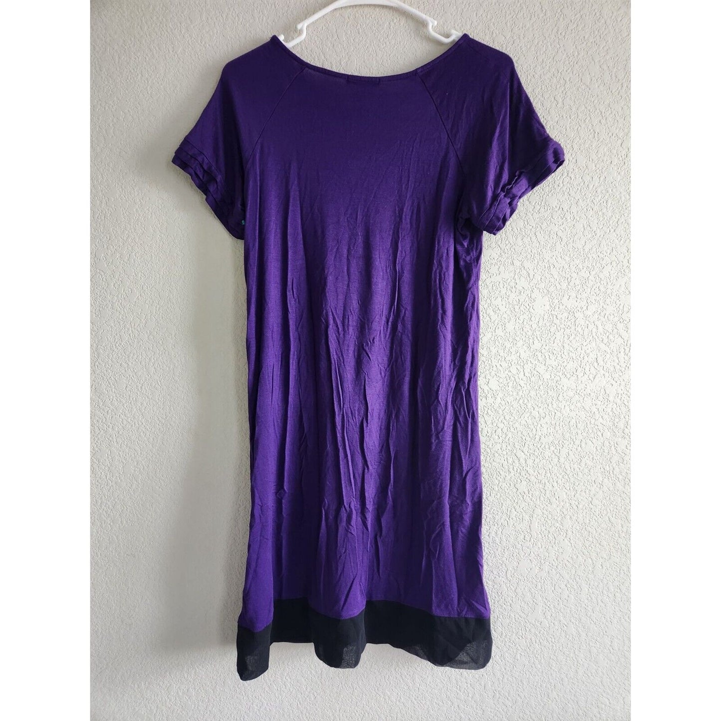 Daisy Fuentes Womens Sz M Purple and Black Short Sleeve Nightgown