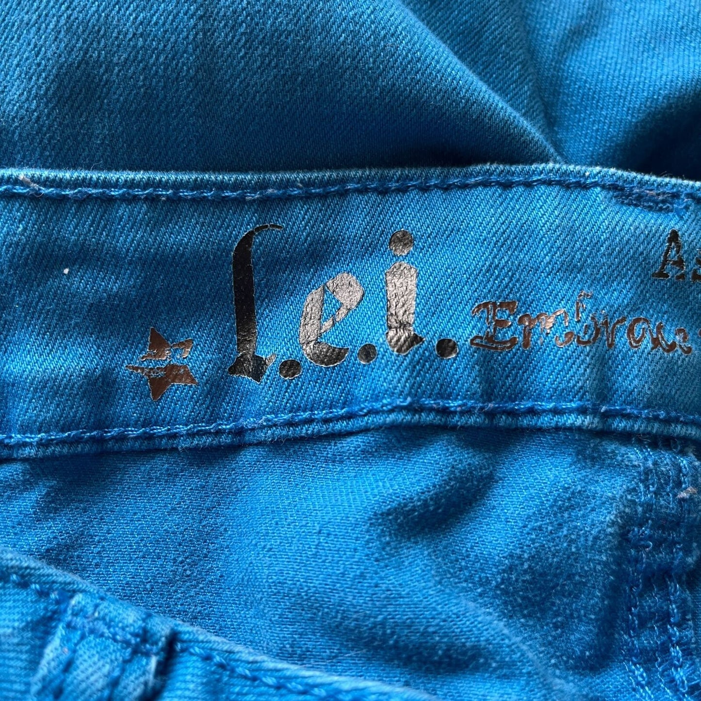 LEI Juniors Sz 9 Bright Blue Bootcut Jeans