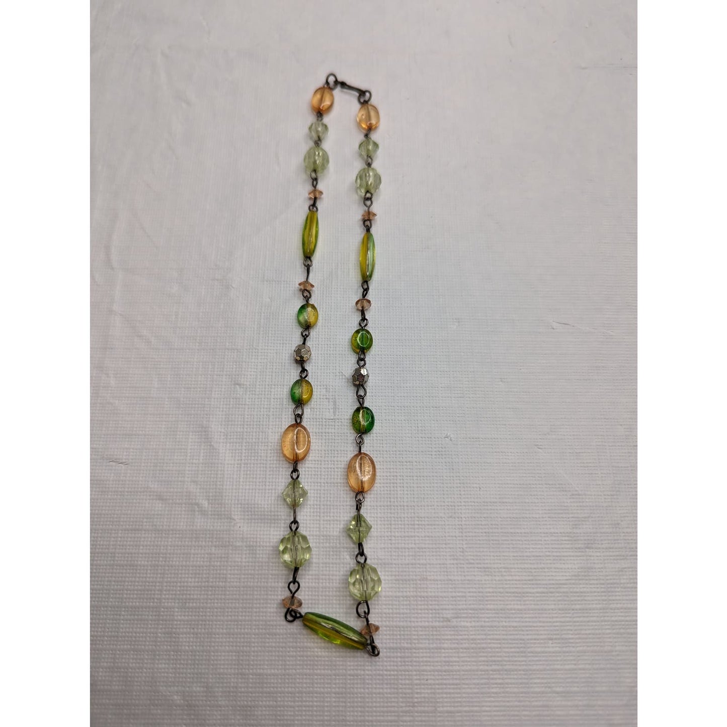 Vintage Y2K Single Strand Beaded Chain Necklace Choker Green Orange