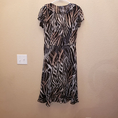 Dressbarn Womens Sz 10 Midi Ruffled Front Dress Zebra Animal Print