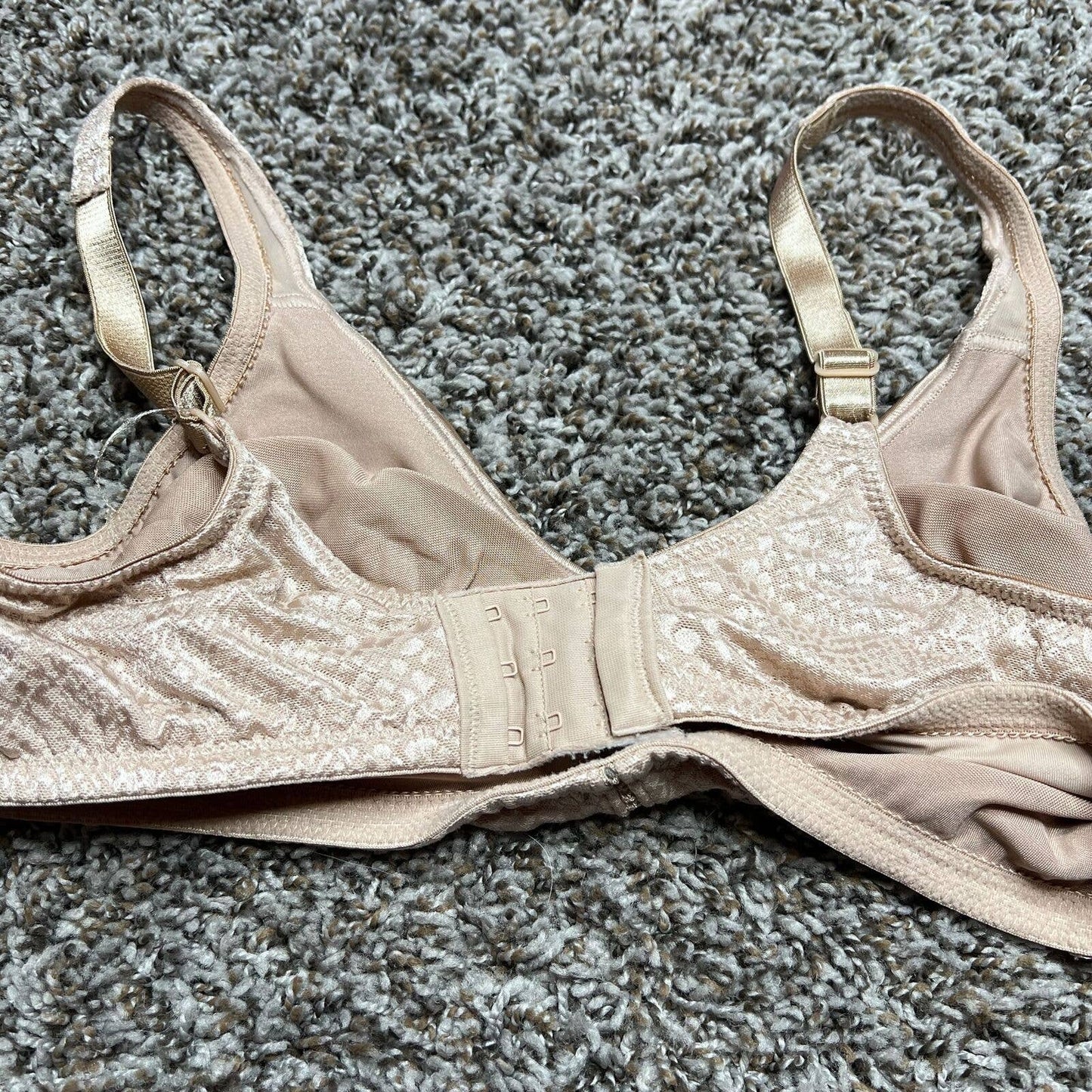 Vintage 1990s Bali Womens Sz 36D Beige Unlined Bra Rose Front