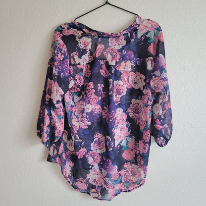 Xhilaration womens Sz L High Low Hem 3/4 Sleeve Floral Blouse