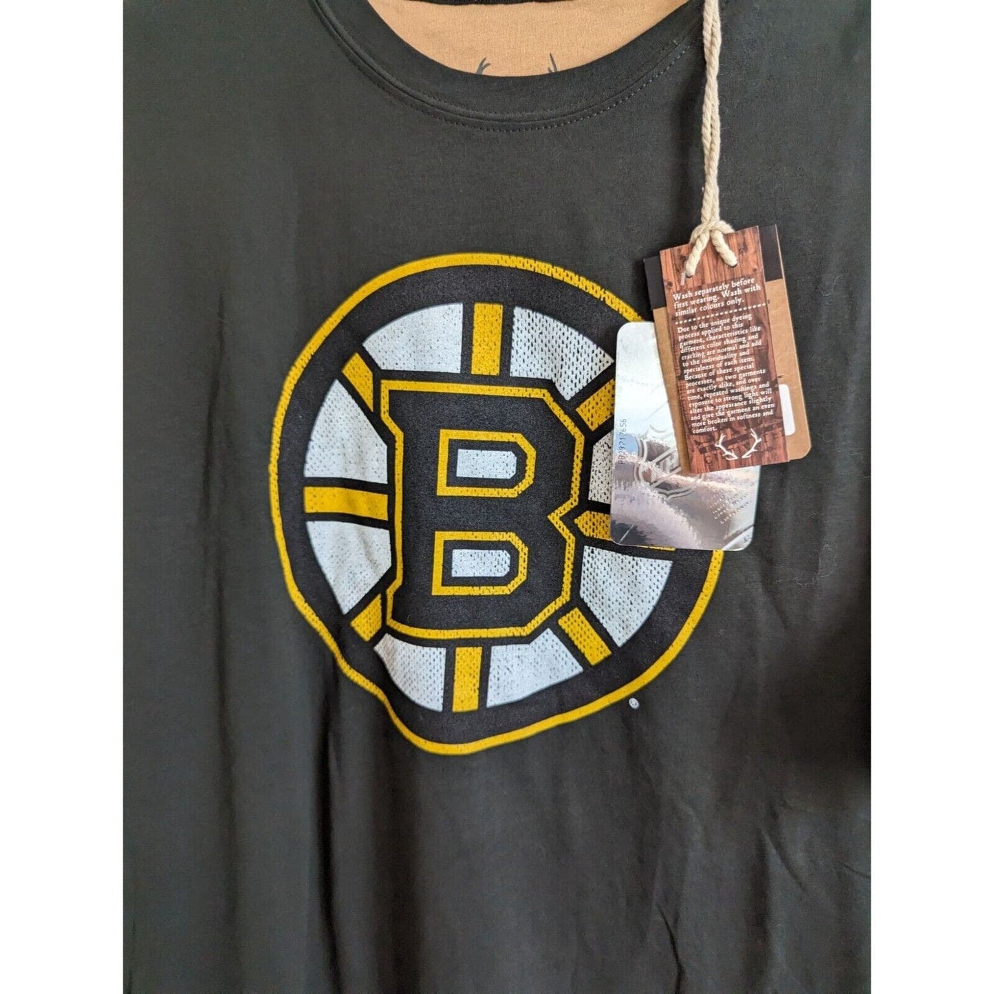 Boston Bruins Hockey Mens Sz S Short Sleeve T Shirt Salute Cultivated Leisure