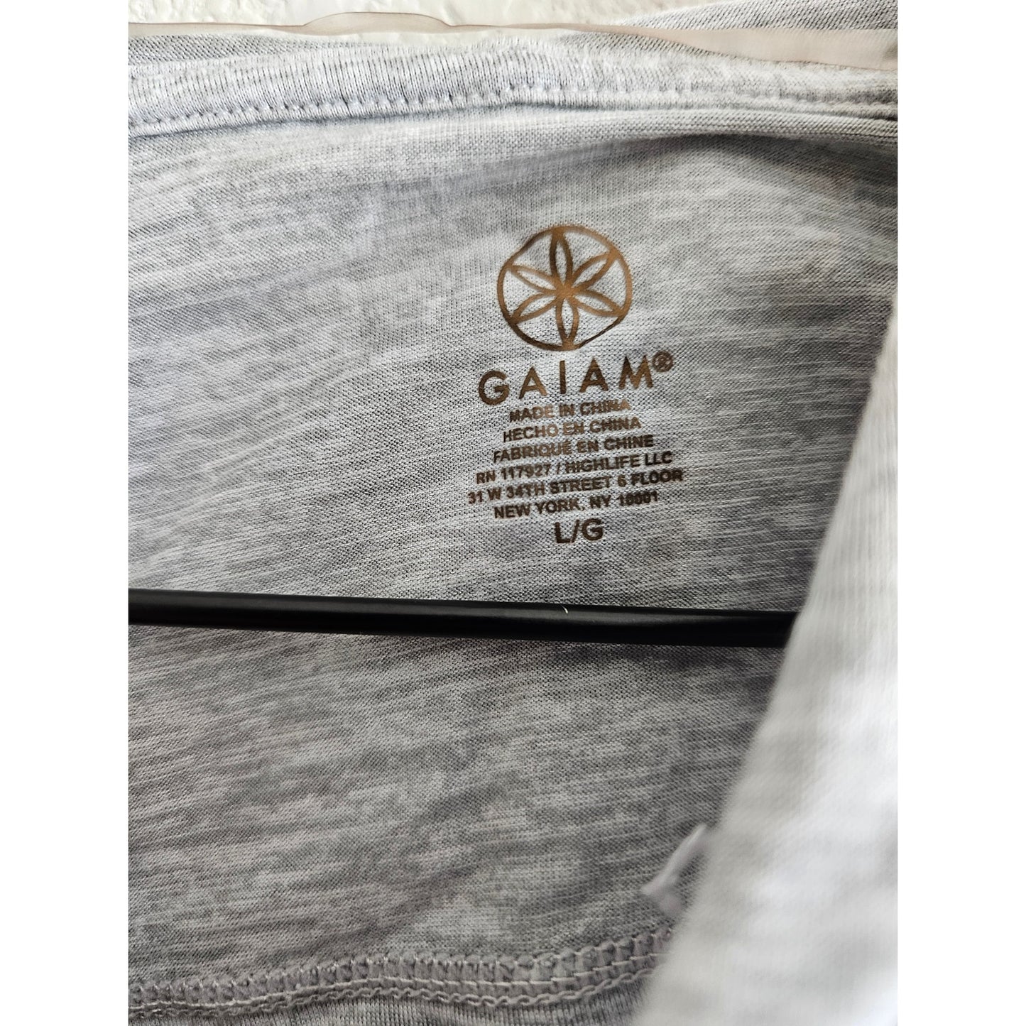 Gaiam Womens Sz L Lightweight Athletic Hoodie Open Back Yoga