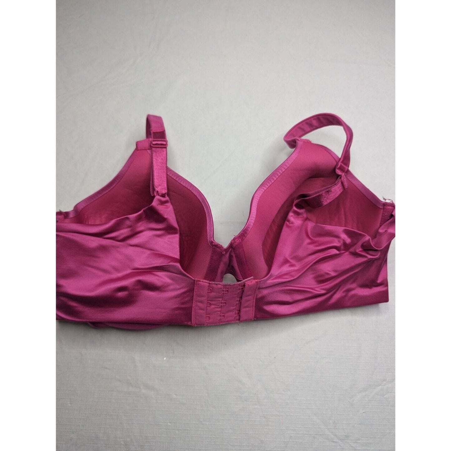 Barely There Womens Sz 38D Fuschia Pink Satin T Shirt Bra