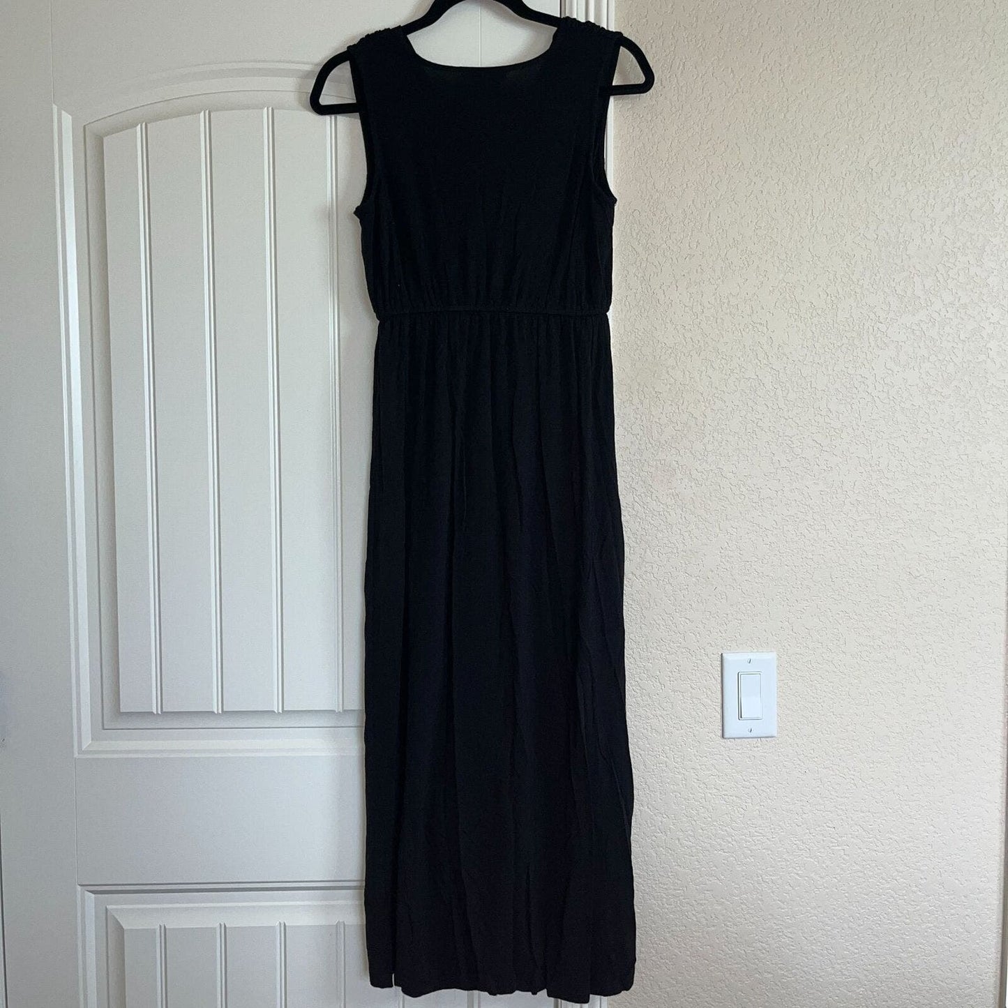 Candalate Womens Sz M Maxi Dress Black Sleeveless Scoop Neck