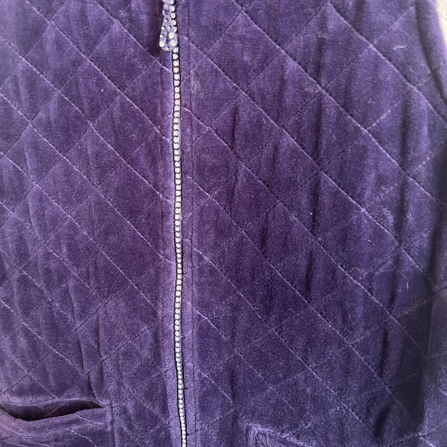 Peck & Peck Relaxed Womens Sz M Purple Velvet Quilted Vest Rhinestone Zipper