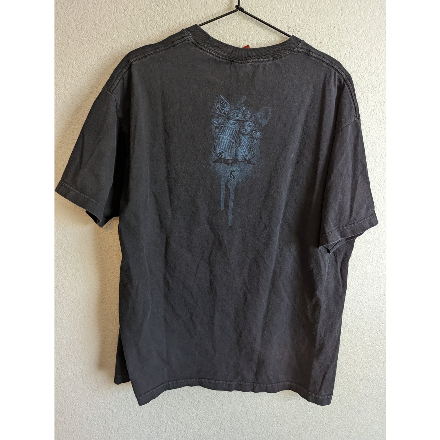 Mens Sz XL Short Sleeve T Shirt Build More Walls Spray Paint Can