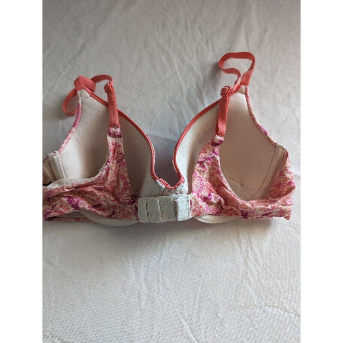 Maidenform Womens Sz 36B T Shirt Bra Pink and Purple Floral