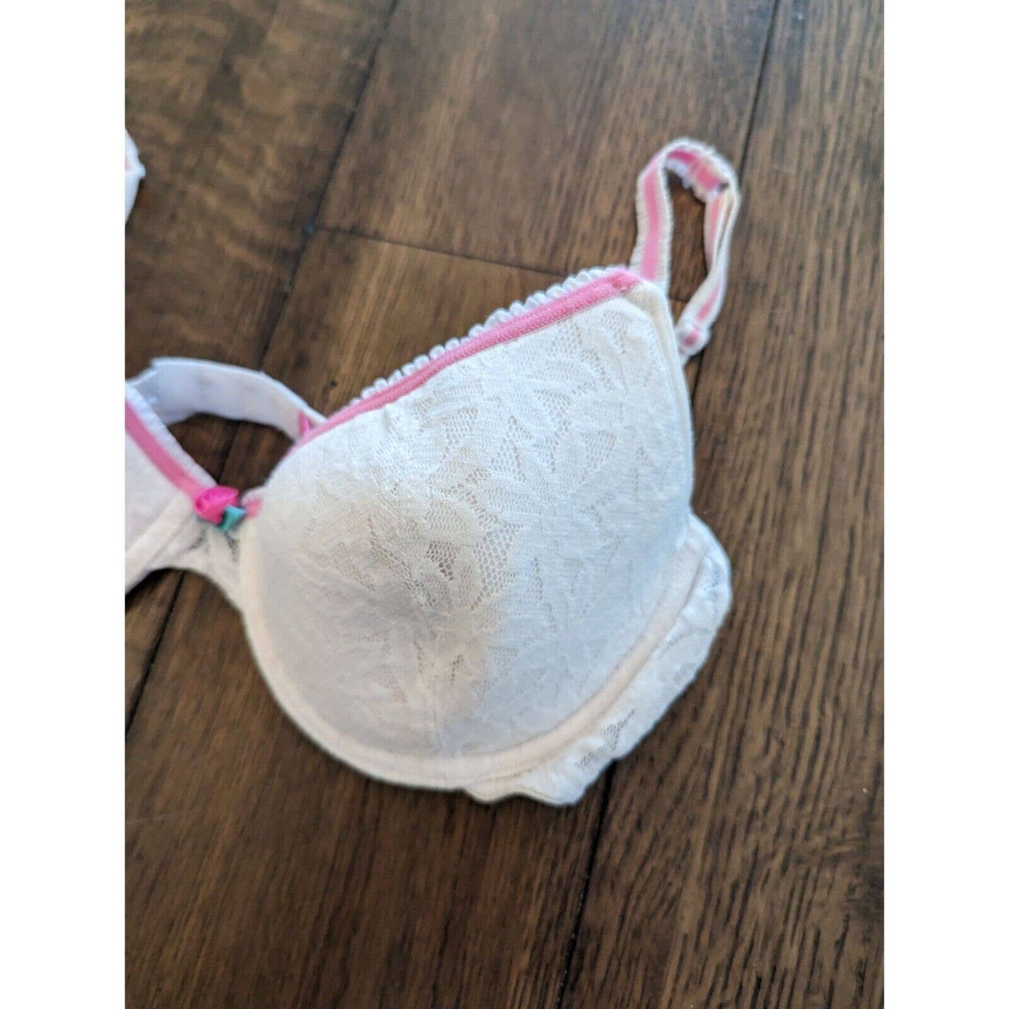 Fruit of the Loom Womens Sz 36C White Lace T Shirt Bra Pink Trim