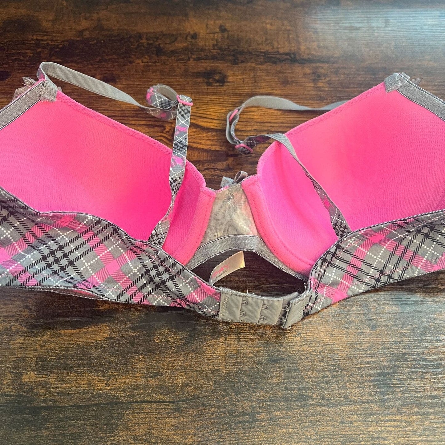 Union Bay Intimates Womens Sz 36B T Shirt Bra Pink Gray Plaid Trim