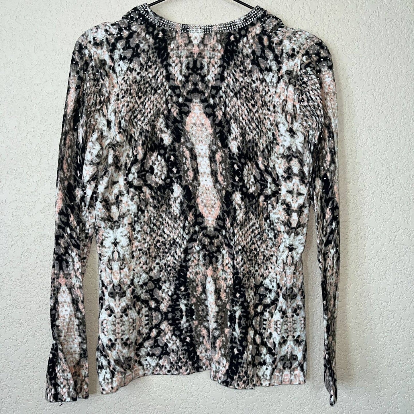 Carmen Marc Valvo Womens Sz M Long Sleeve Snakeskin Snake Print Blouse