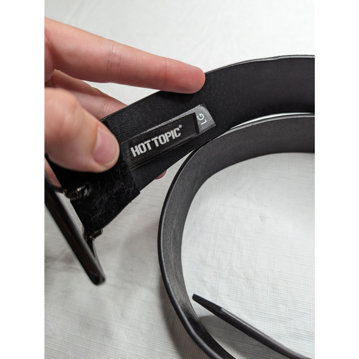 Hot Topic Womens Sz L Black Velvet Belt Embroidered Flowers