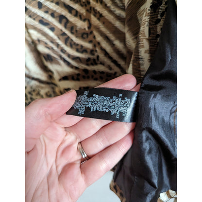 Sandra Darren Womens Sz 8 Satin Blouse and Blazer Set Animal Print