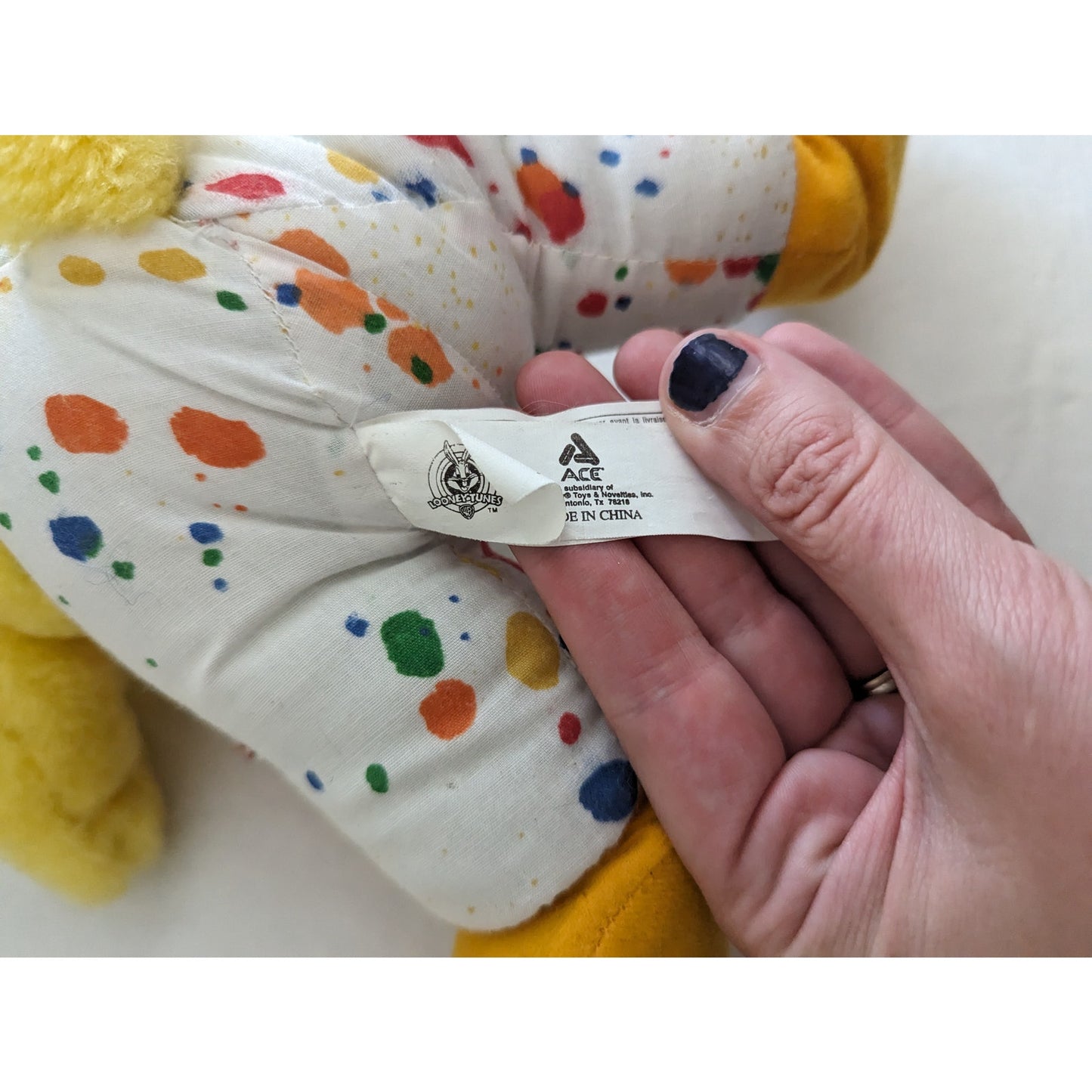 Vintage 1998 Tweety Bird Looney Tunes Plush Stuffed Animal Painter Outfit 16"