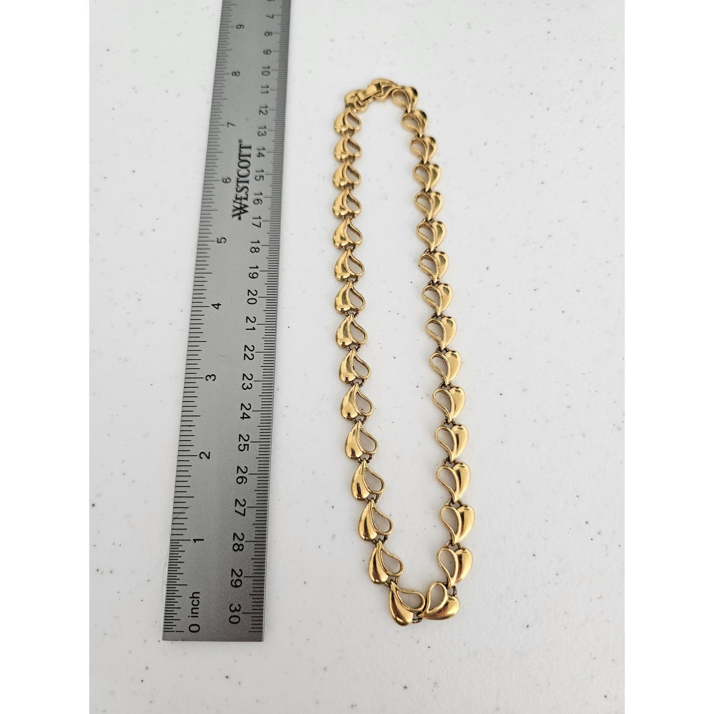 Vintage Y2K Gold Tone Heart Chain Necklace Dainty 2000s