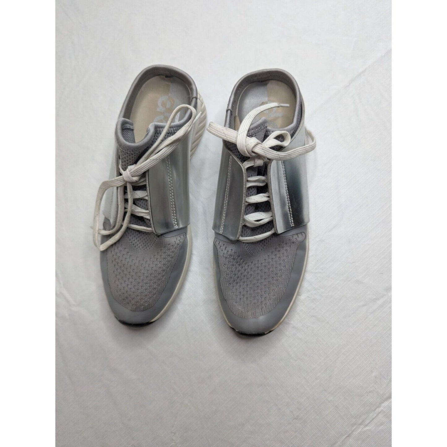 Dolce Vita Womens Sz 6.5 Slip On Tennis Shoes Silver Gray Lace Up