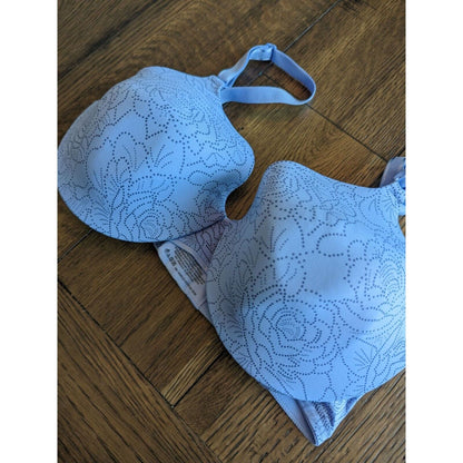 Warners Womens Sz 36C Light Blue Floral T Shirt Bra Style 01593