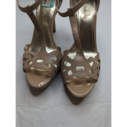 Anne Klein Womens Sz 10 Ankle strap Beige Leather Heels Sultry Strappy