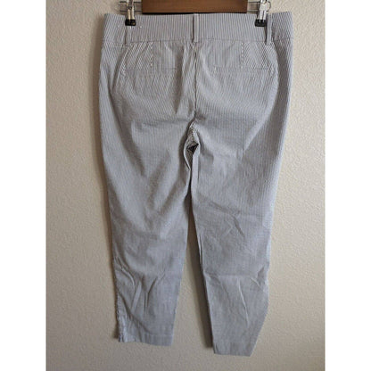 Ann Taylor Mujer Sz 6 Pantalones Cortos Seersucker Pierna Delgada Azul Blanco