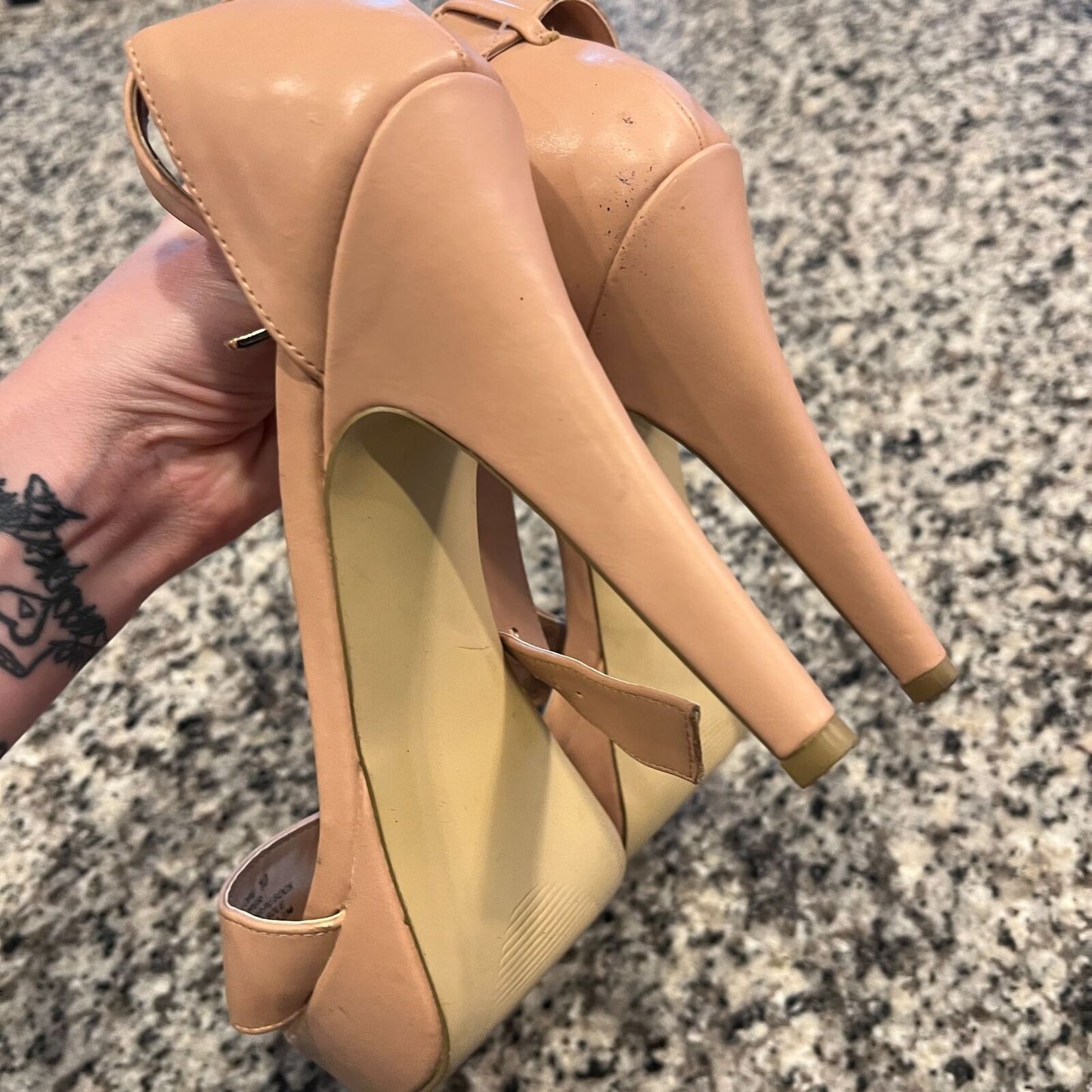 Madden Girl Womens Sz 10 Platform Sandals Heels Beige Y2K