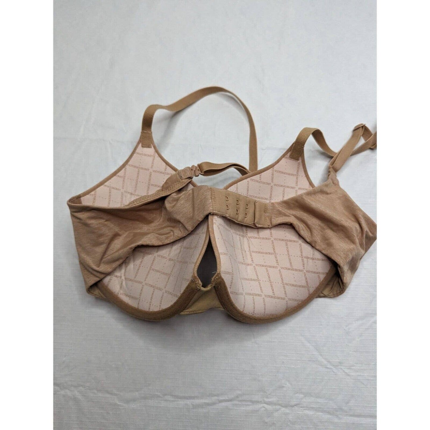 Victorias Secret Womens Sz 34C Padded Perfect Coverage T Shirt Bra Beige