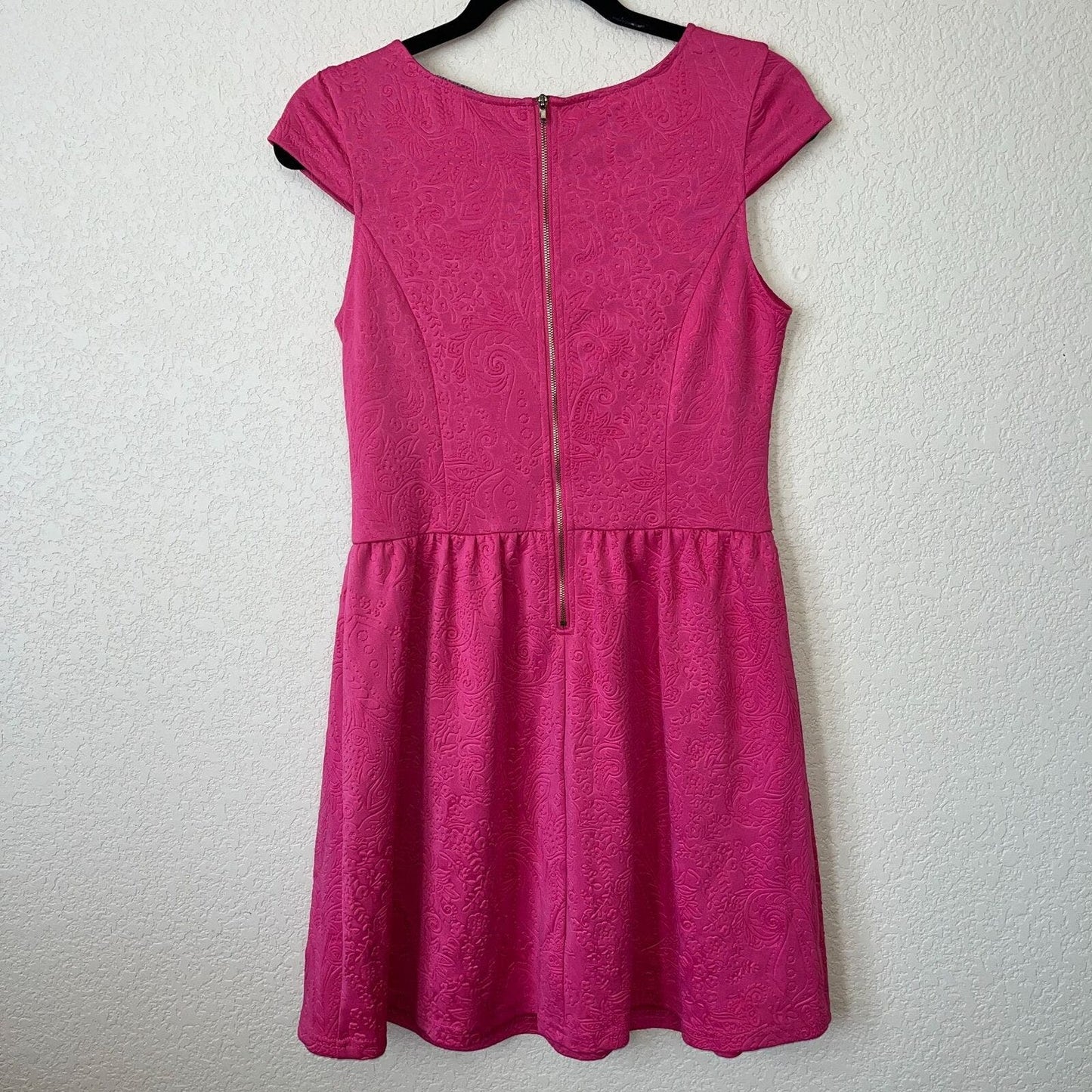 Collective Concepts Womens Sz M Cap Sleeve Pink Quilted Dress