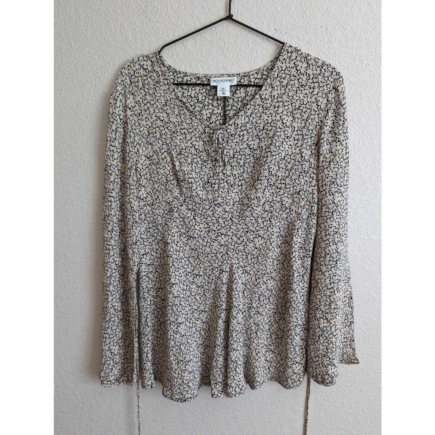 Motherhood Maternity Womens Sz M Long Sleeve Blouse Black Cream Floral