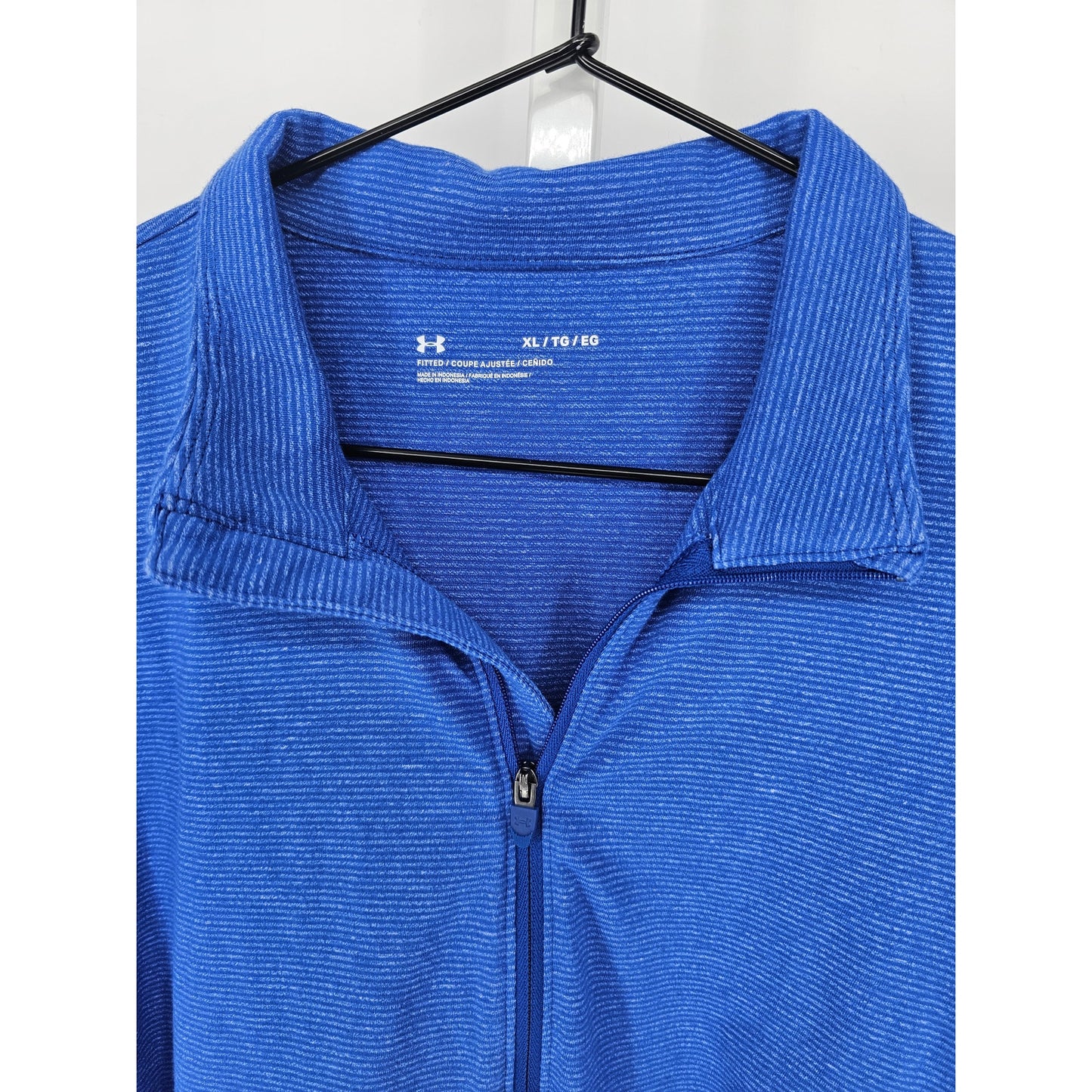 Under Armour Womens Sz XL Fitted 1/2 Zip Athletic Jacket Blue