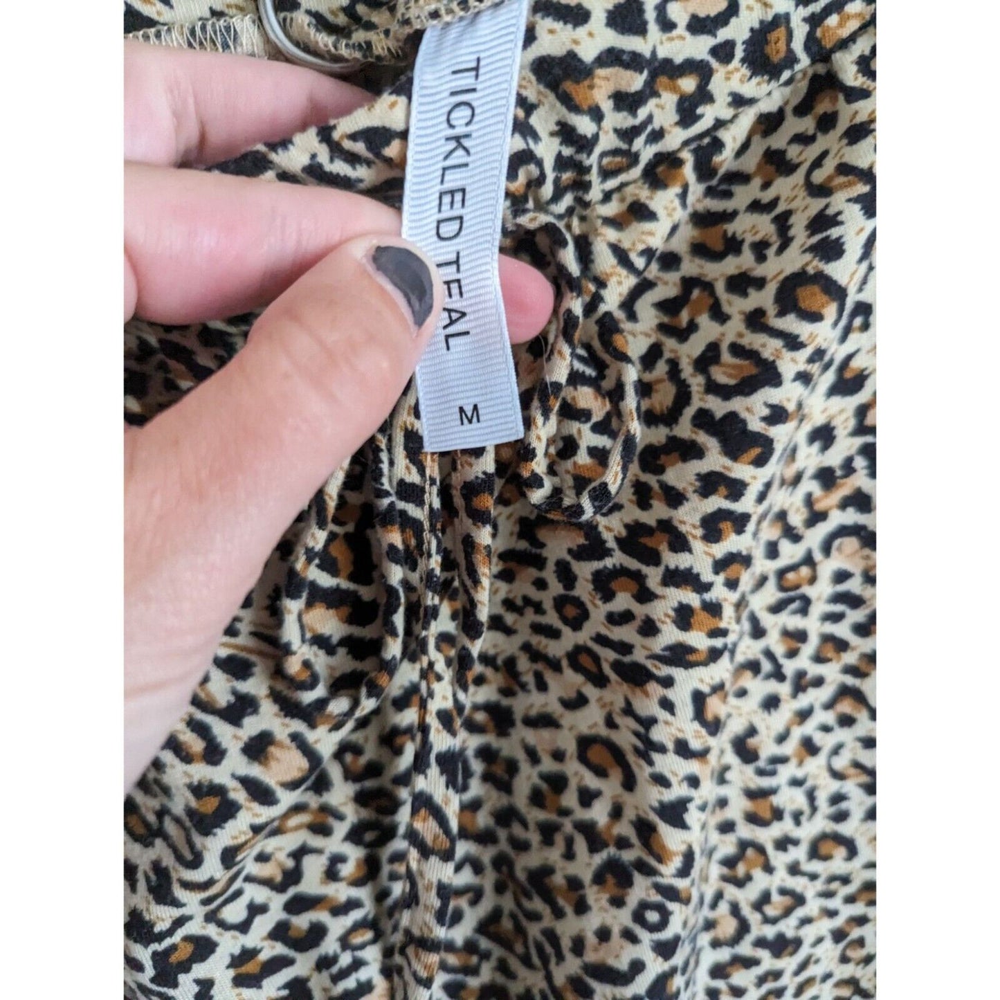 Tickled Teal Womens Sz M Knee Length Jersey Knit Shirt Cheetah Leopard