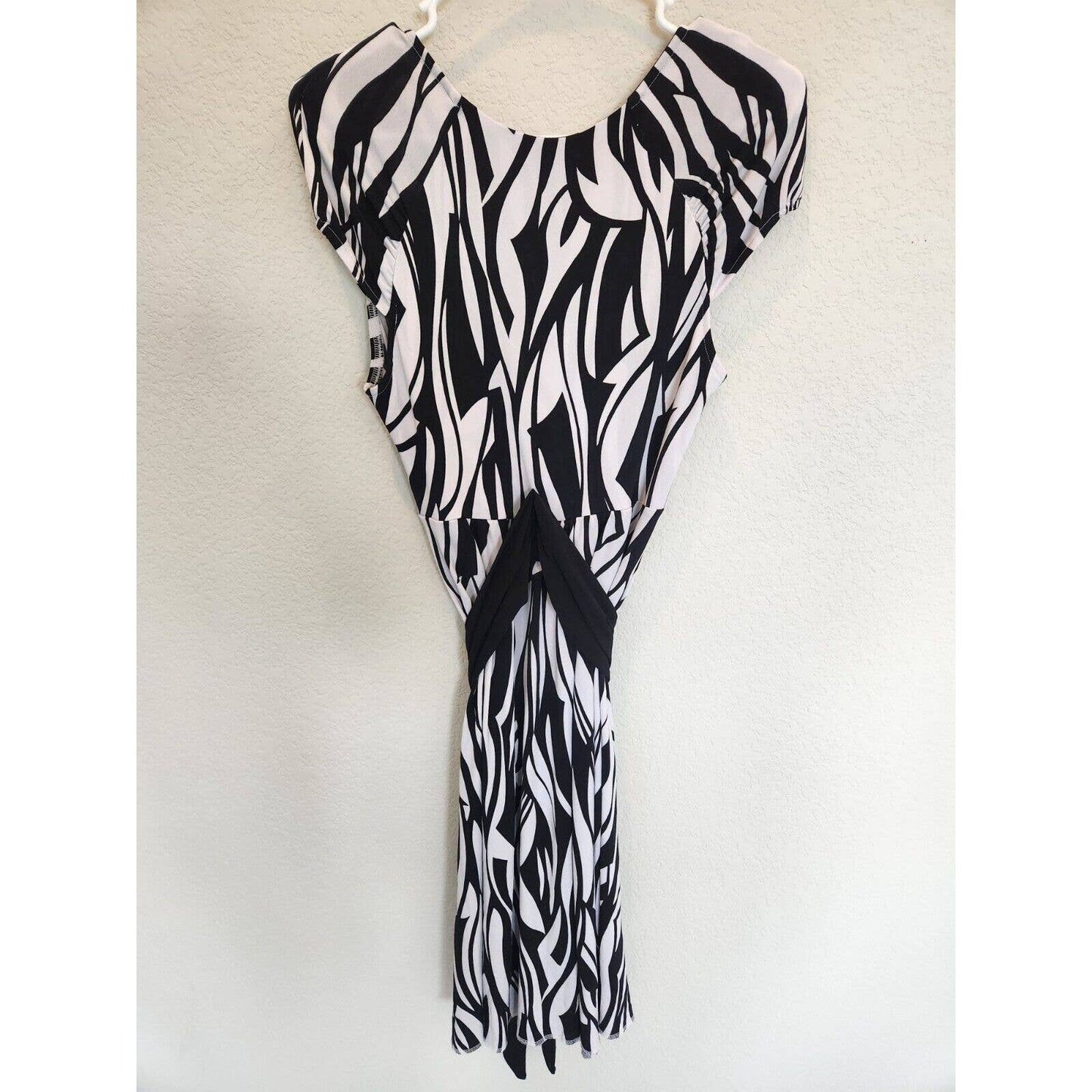 New York & Company Womens Sz XS Midi Dress Zebra Print Belted