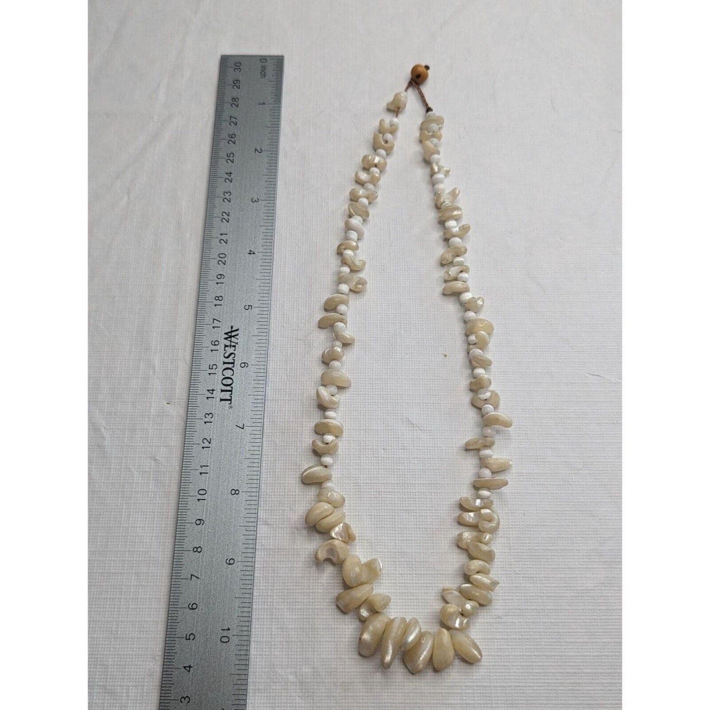 Vintage Mid Century Womens Irregular Ivory Pearl Single Strand Necklace