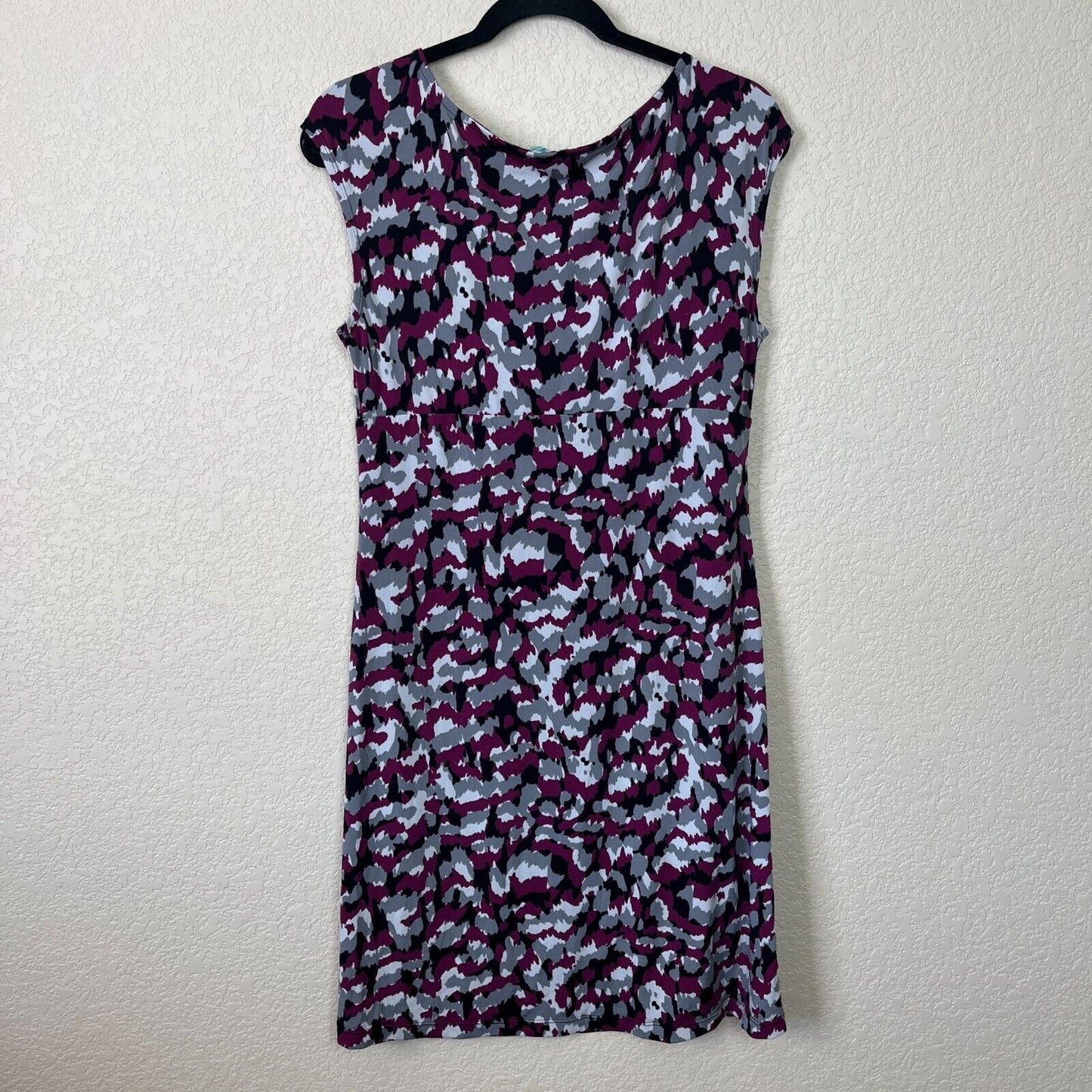 Slim Fabulous Womens Sz M Knee Length Dress Ultimate Slimming Purple Black