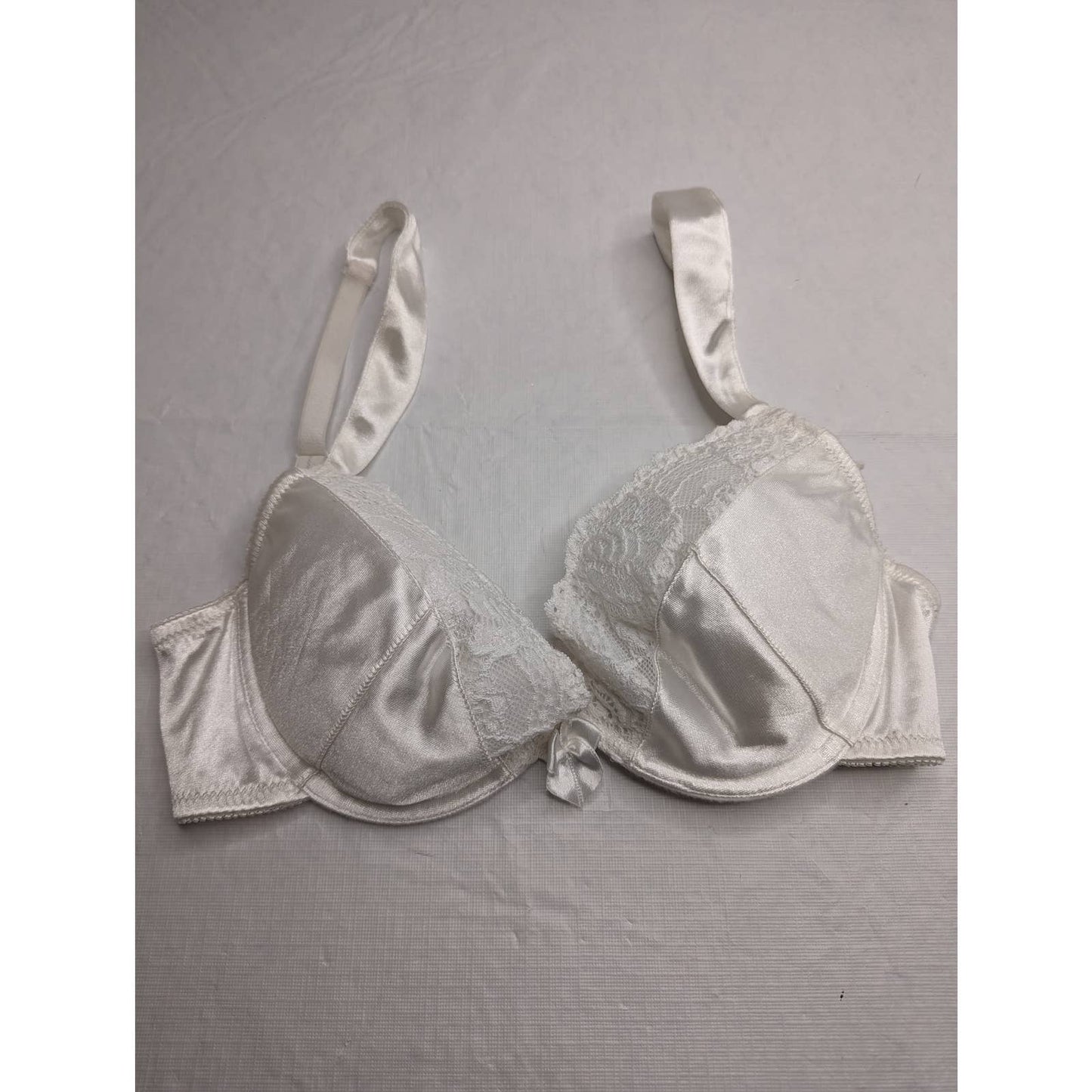 Vintage 1990s Rene Roffe Womens Sz 34C White Satin Padded Bra 1990s