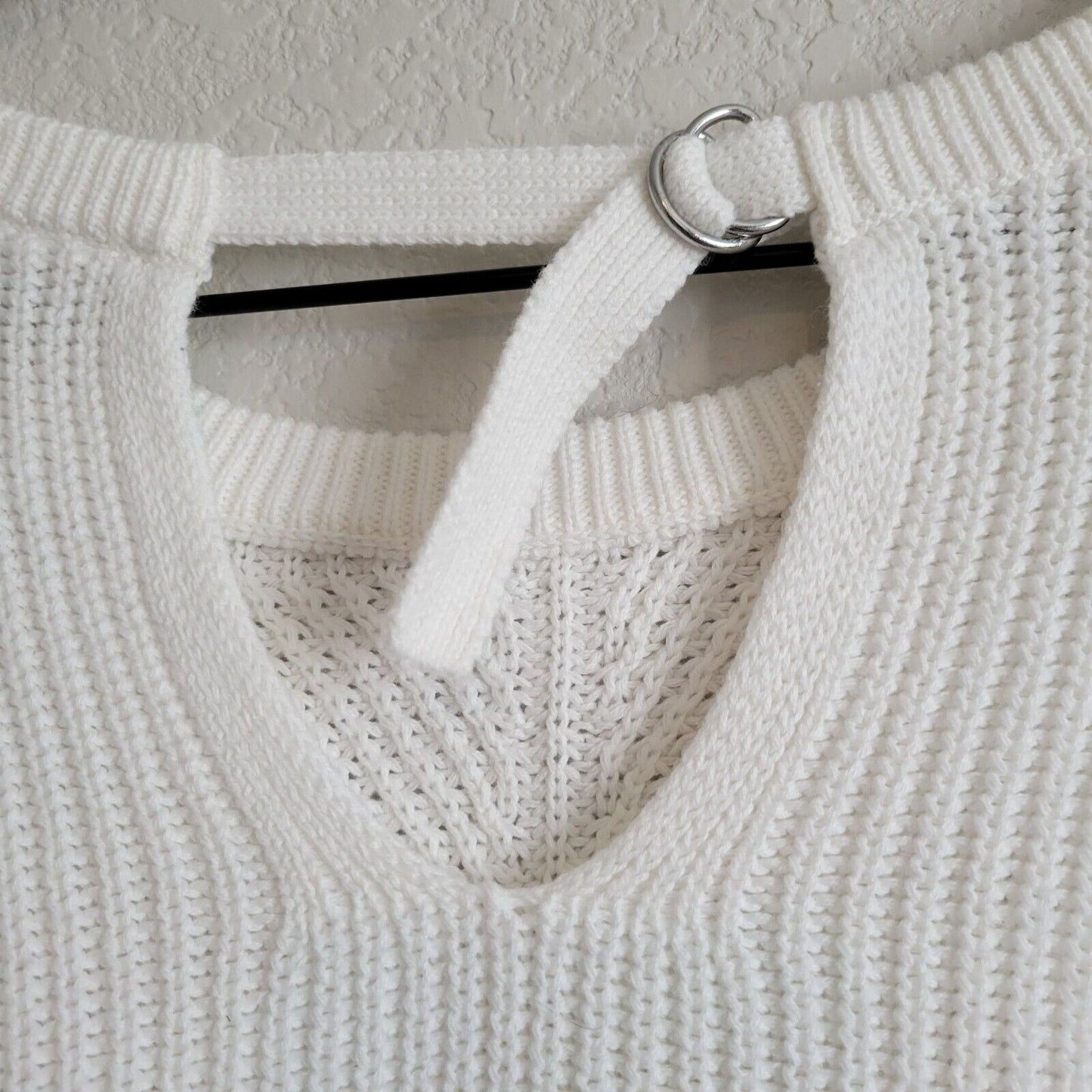 GAP For Good womens Sz M Knit Crewneck Sweater White Adjustable Buckle