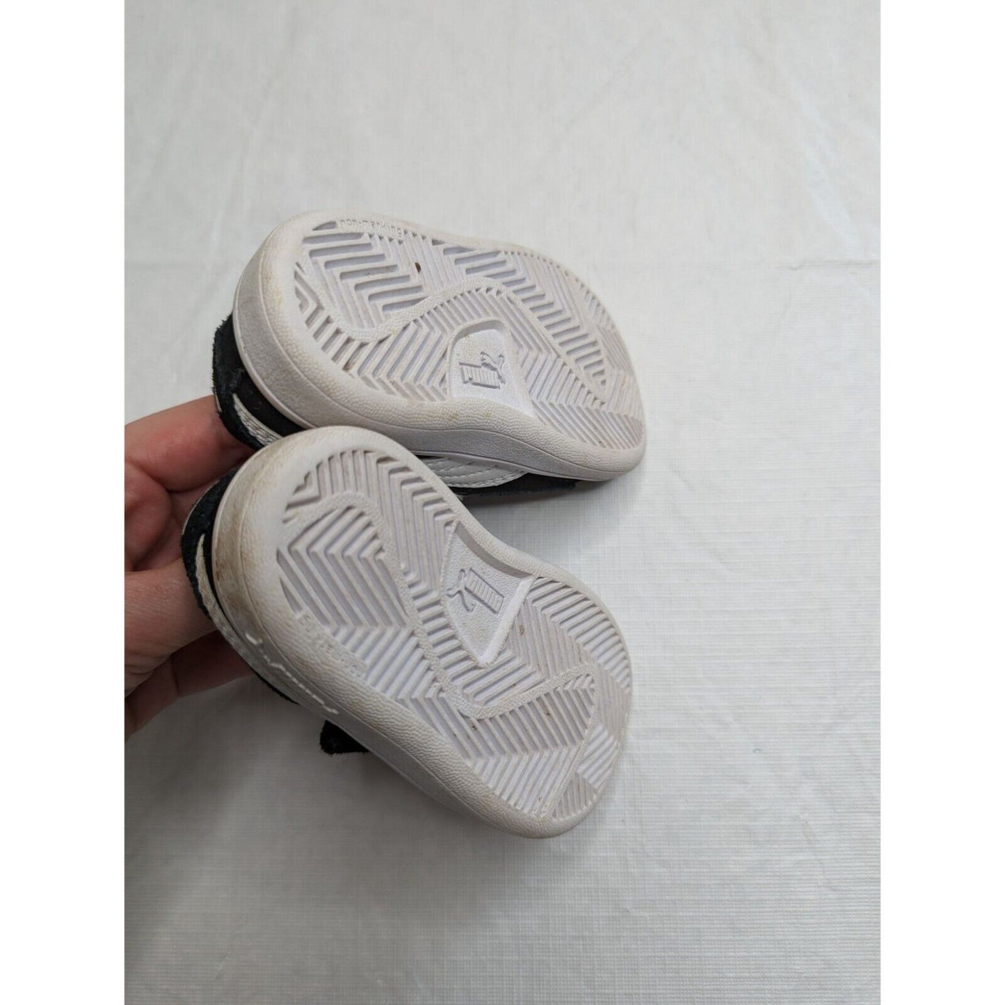 Puma Suede Black Toddler Tennis Shoes Size 4C