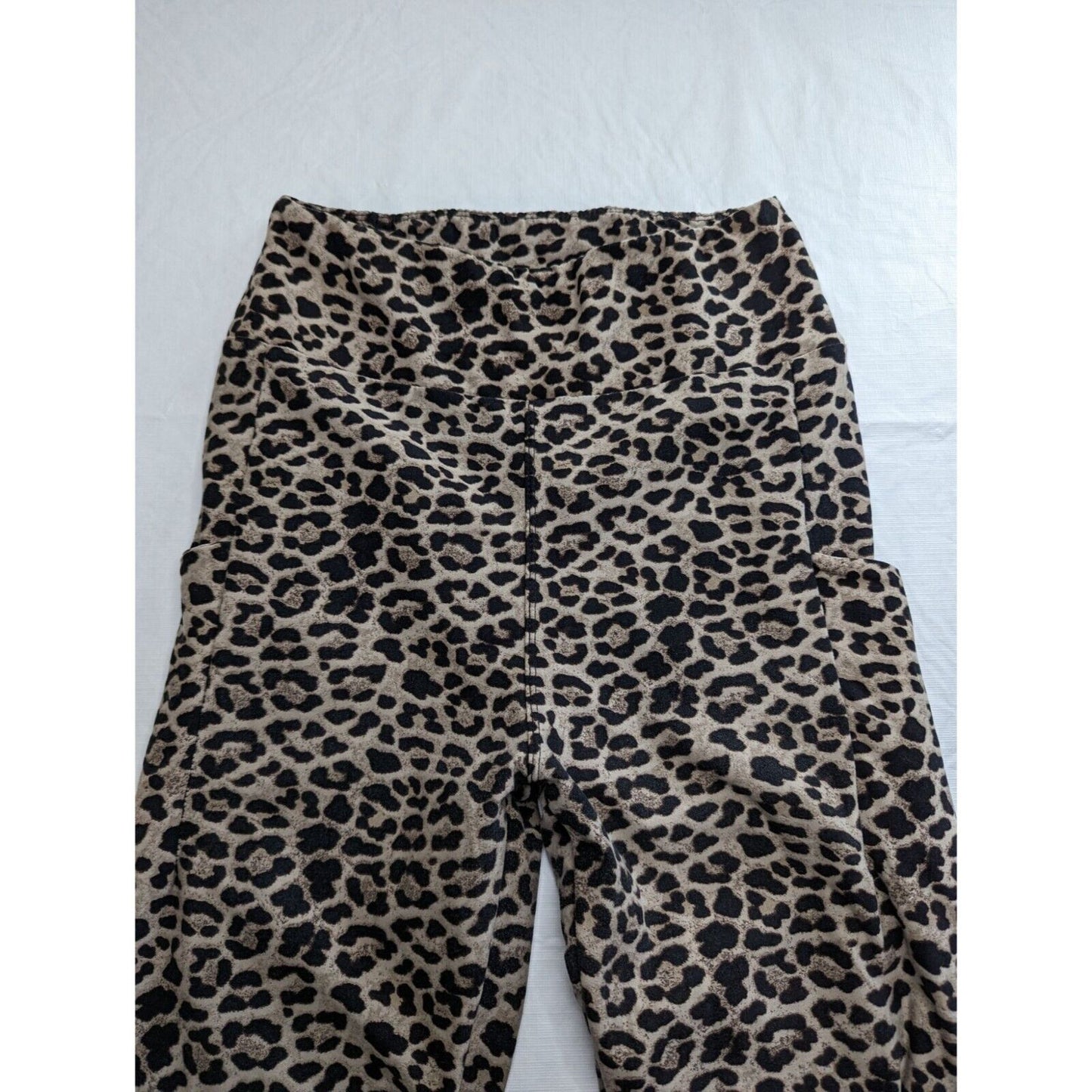 Womens Size S/M Leggings Leopard Cheetah Print w/ Pockets