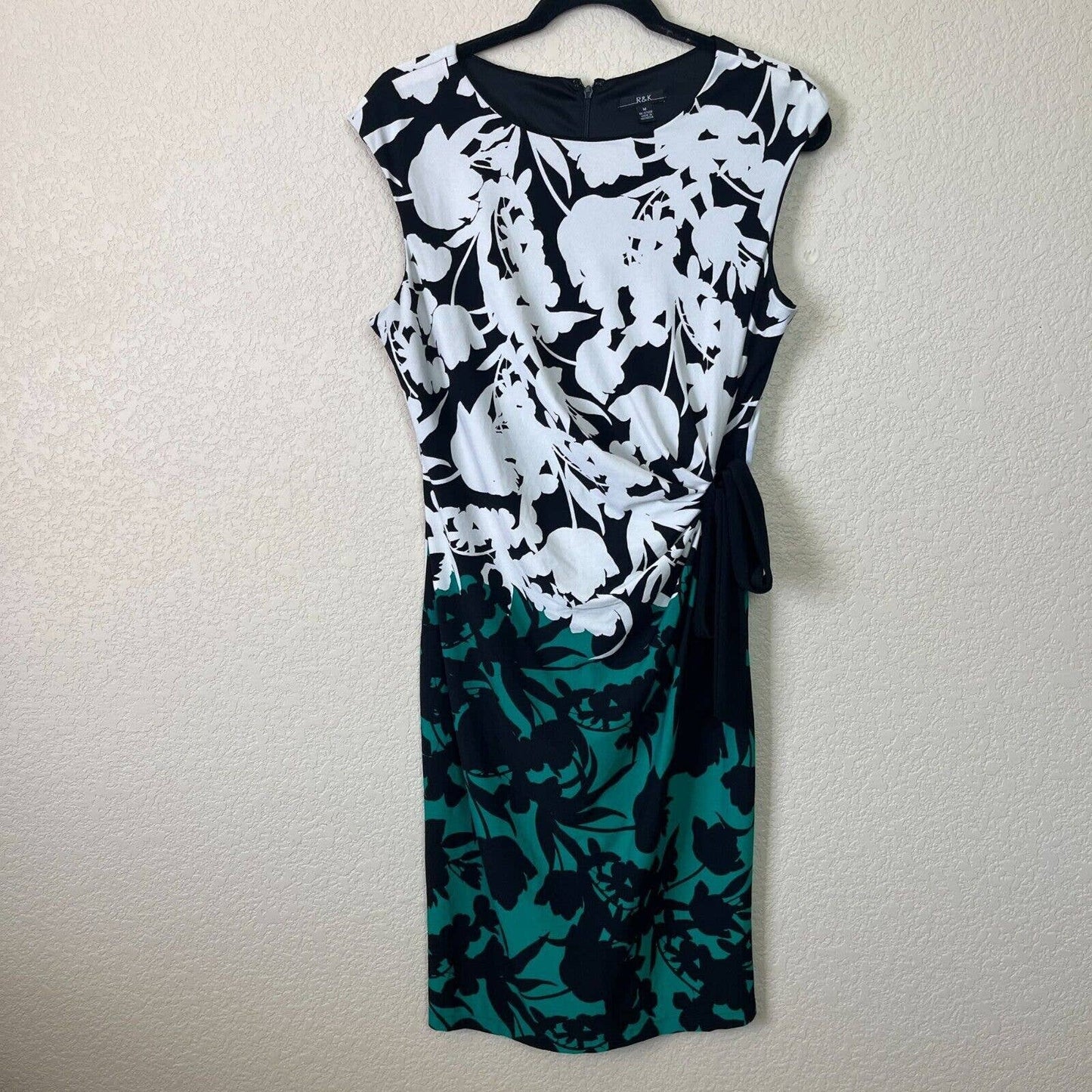 R&K Womens Sz M Knee Length Dress White Green Floral Wrap Style