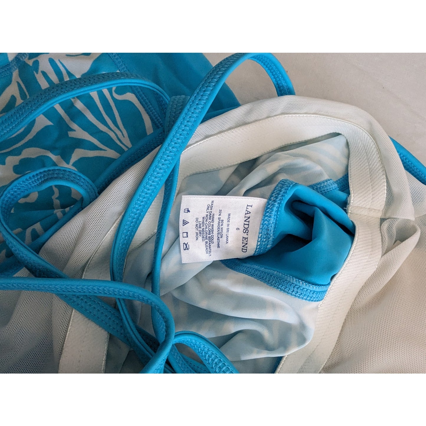 Lands' End Womens Sz 6 Tankini Swimsuit Top Light Blue White Floral