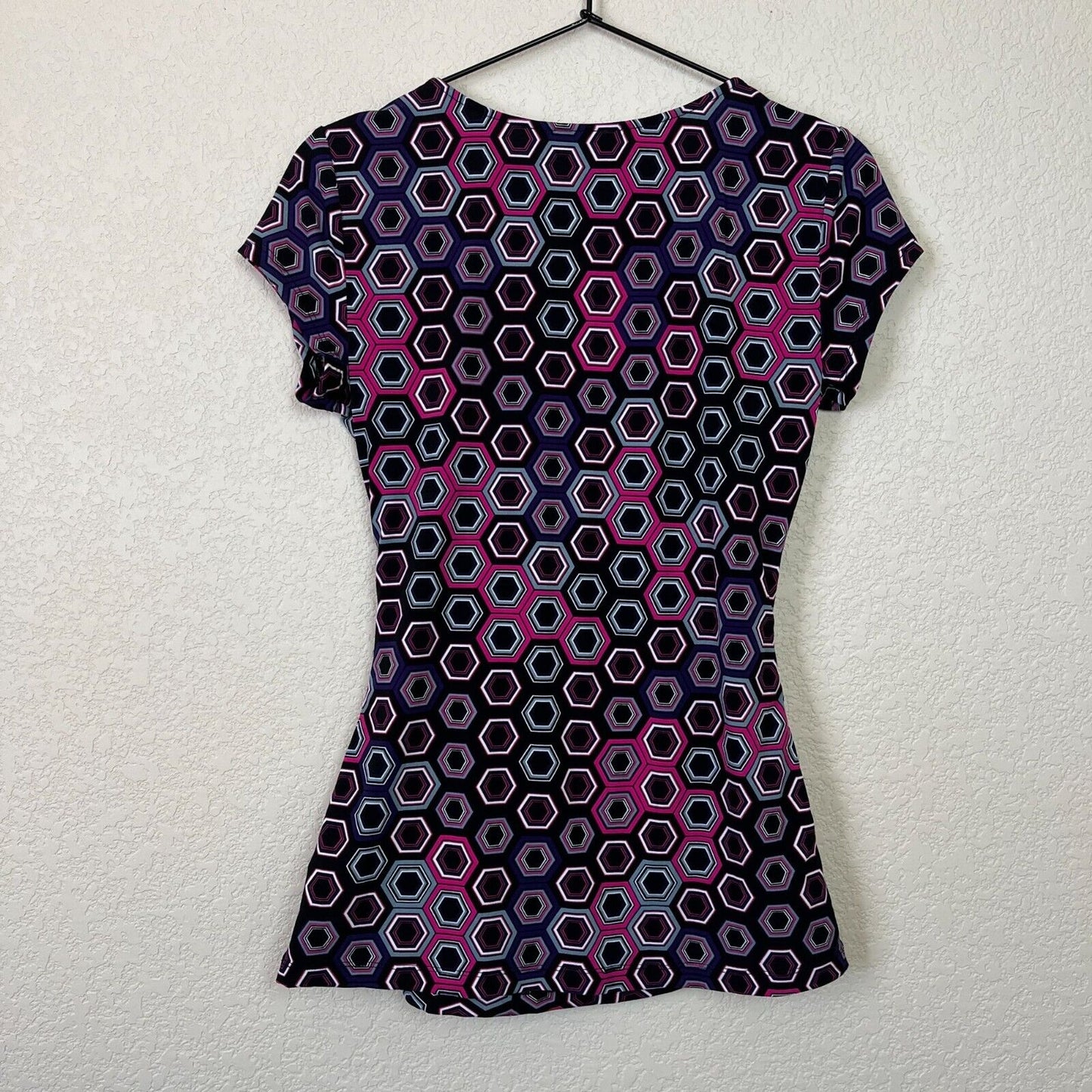 Apt 9 Womens Sz S Short Sleeve Wrap Style Blouse Black and Pink Geometric