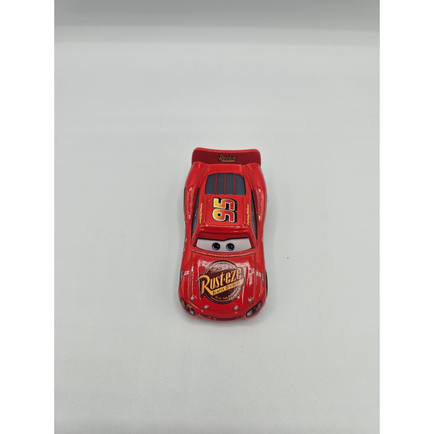 Disney Cars Classic Die Cast Red Lightning McQueen Race Car