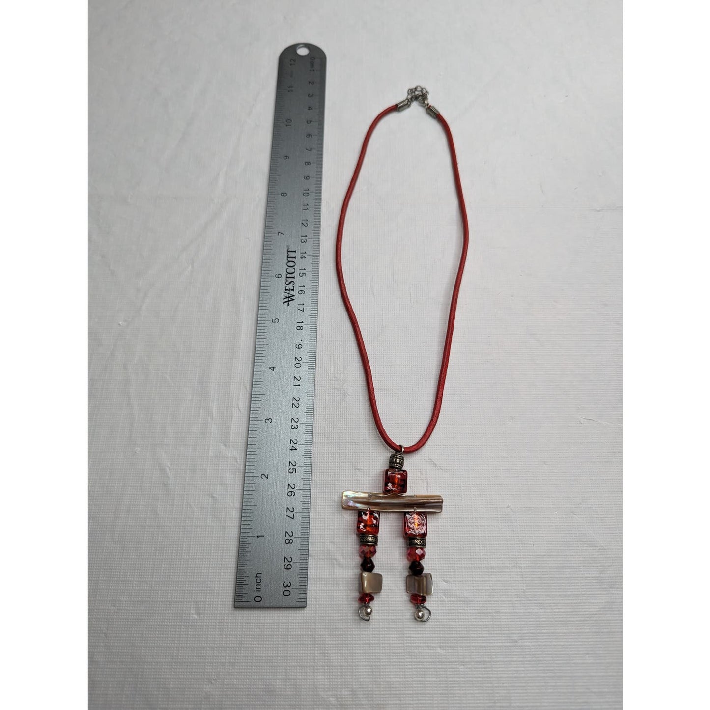 Vintage Rolled Rope Style Red and Beige Glass Pendant Necklace