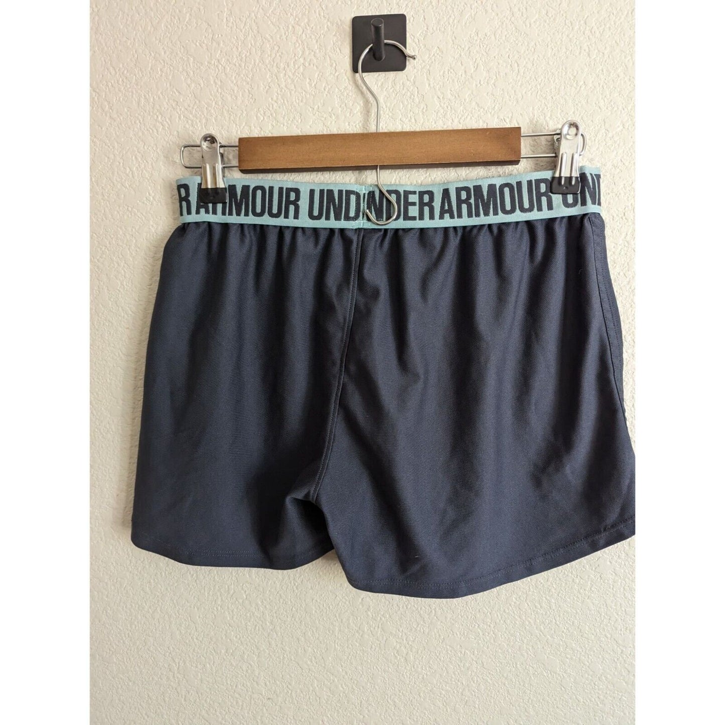 Under AArmour Womens Sz M Running Shorts Dark Gray Light Blue