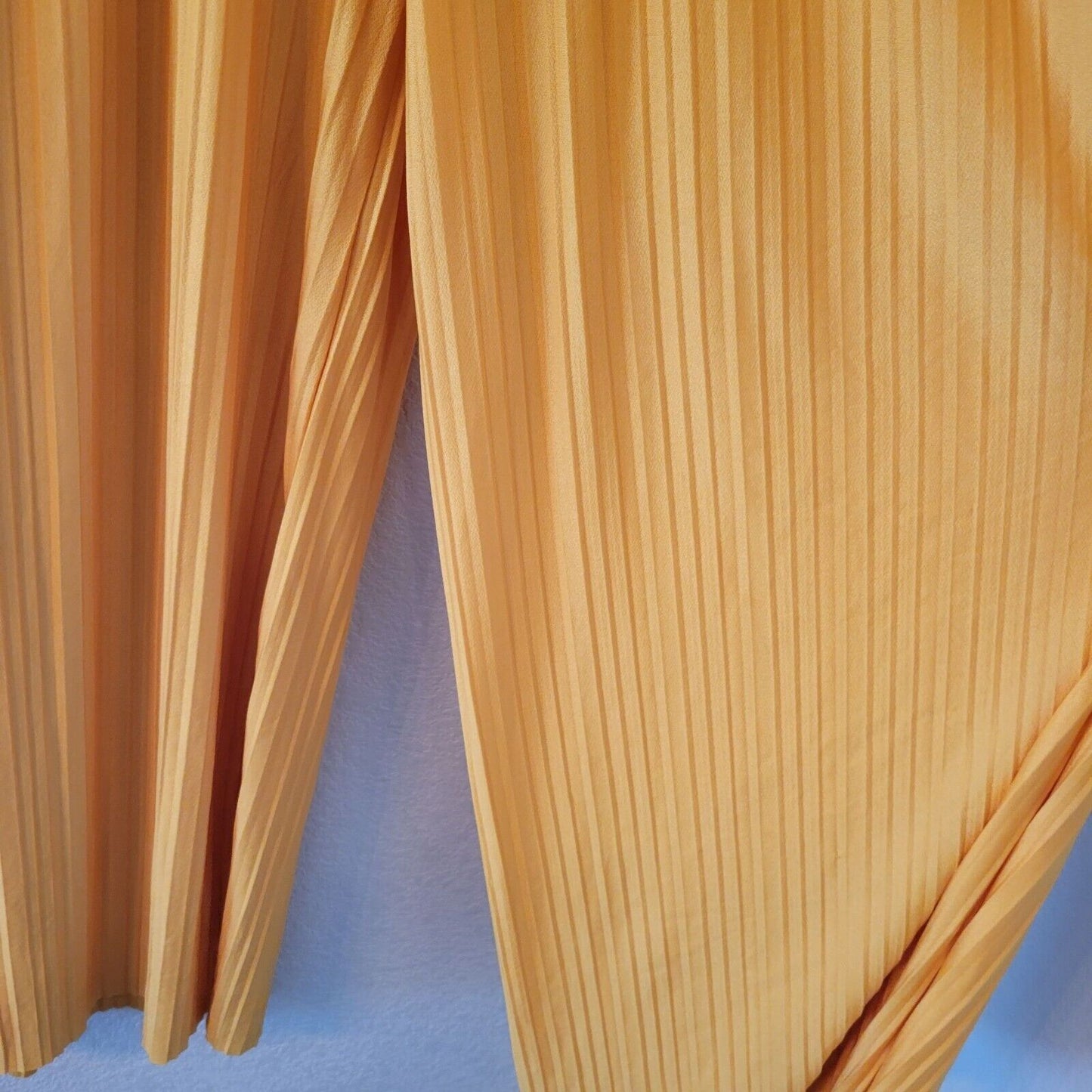 Lock & Love Womens Sz S/M Micro Pleat Pleated High Waist Pants Yellow